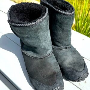 Merrill Black Suede Winter Boots Women’s 9 M